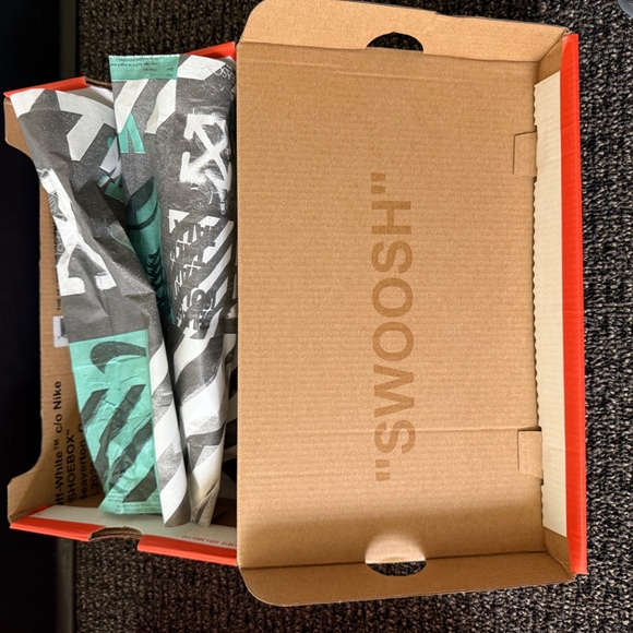 Nike Vapormax OffWhite - Picture 6 of 8